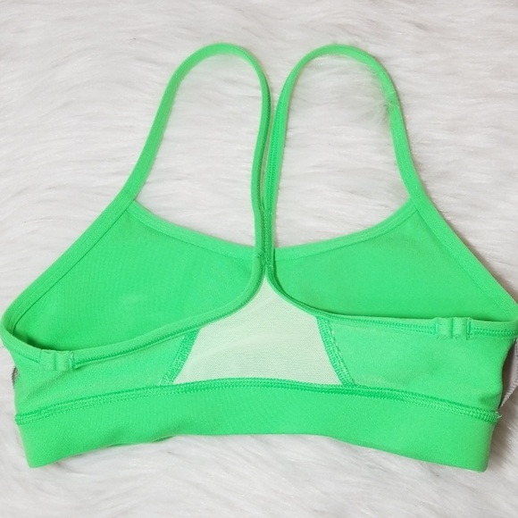Lululemon Green Sports Bra - Picture 7 of 7